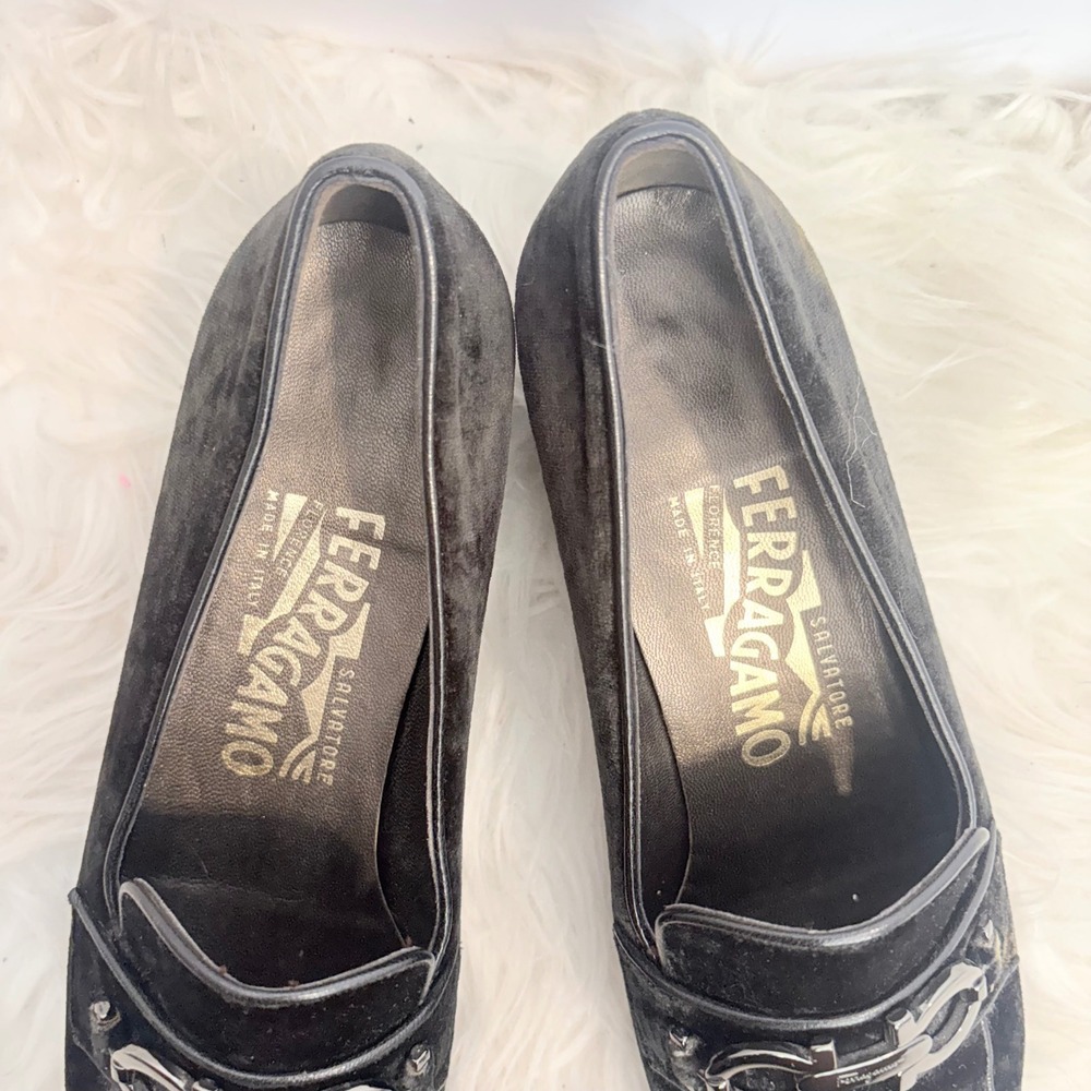 Salvatore Ferragamo Black Velvet Gancini Loafers DQ 58542 Square Toe Womens 7.5 - Picture 10 of 15